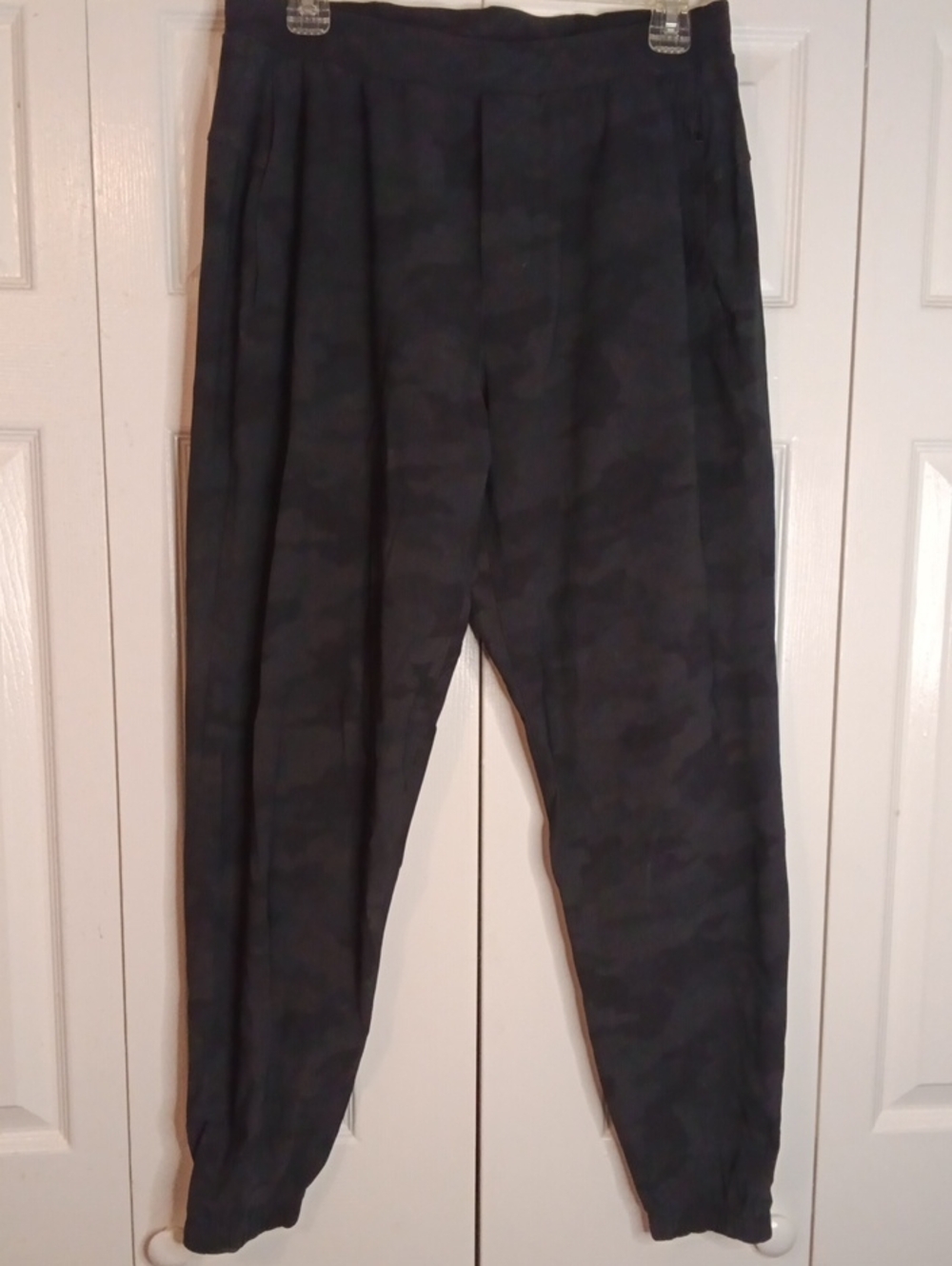 Lululemon Surge Joggers Mens Black Camo Tie Dye Running Performance Gym